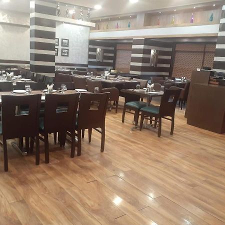 Hotel Sanobar The Midtown à Mussoorie Extérieur photo