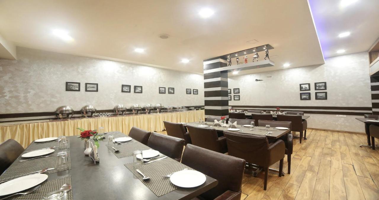 Hotel Sanobar The Midtown à Mussoorie Extérieur photo