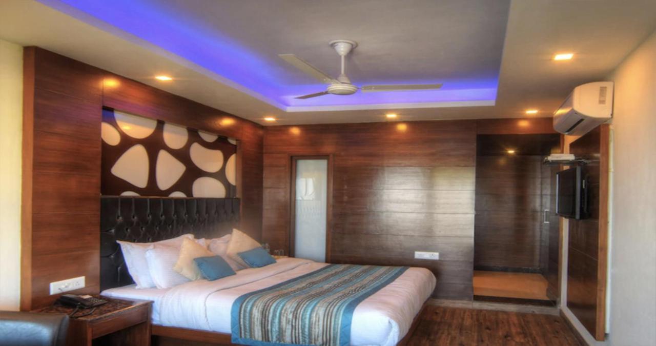 Hotel Sanobar The Midtown à Mussoorie Extérieur photo