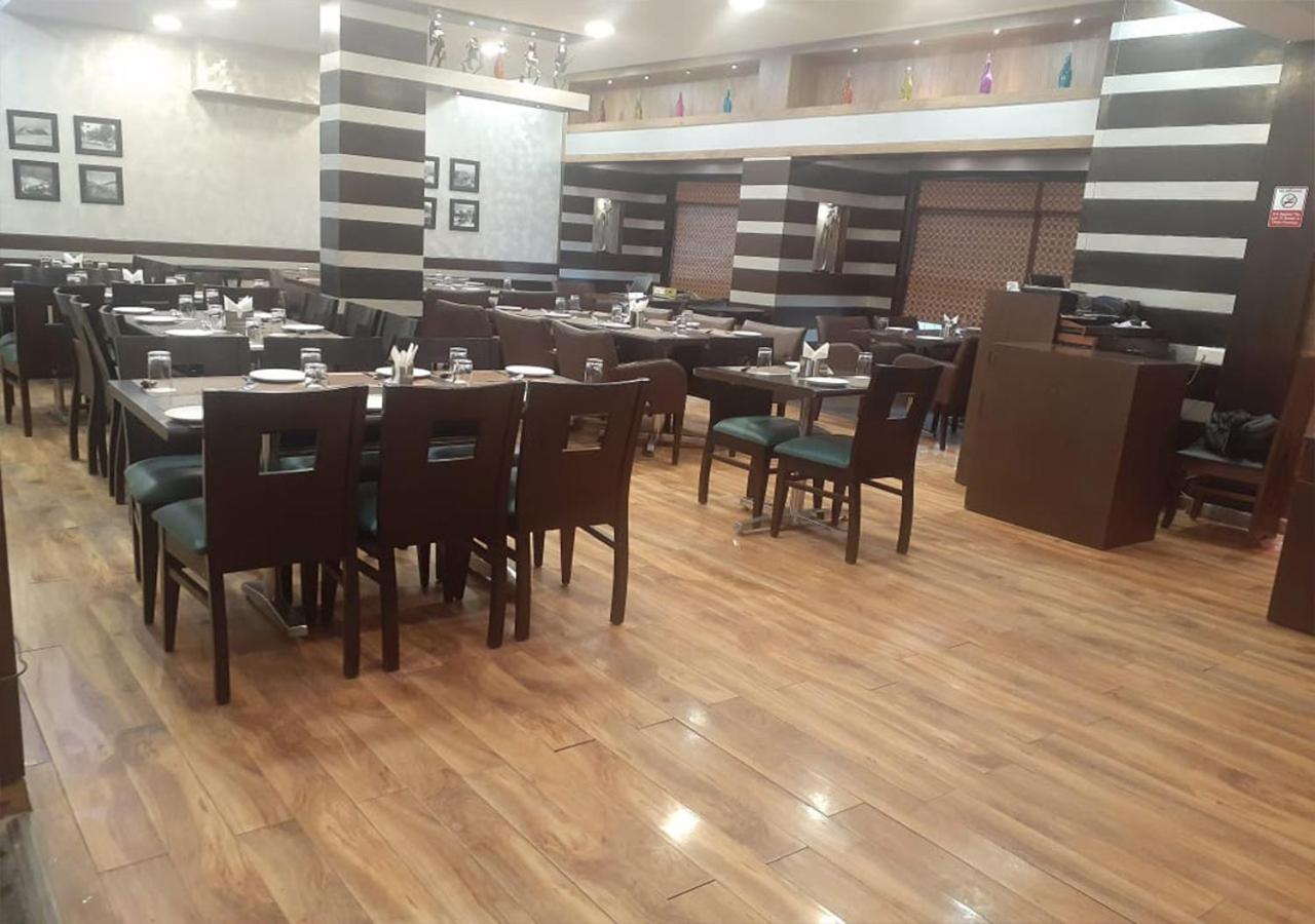 Hotel Sanobar The Midtown à Mussoorie Extérieur photo